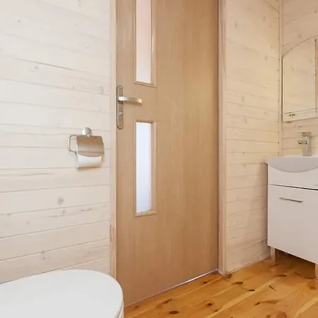 Caloroczne Nad Zalewem Lodge