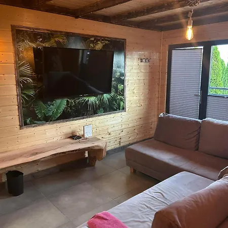 Caloroczne Nad Zalewem