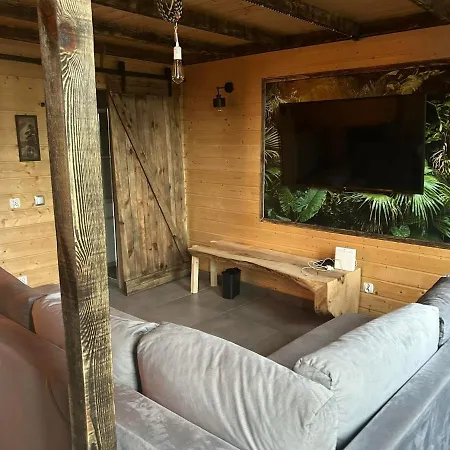 Caloroczne Nad Zalewem *