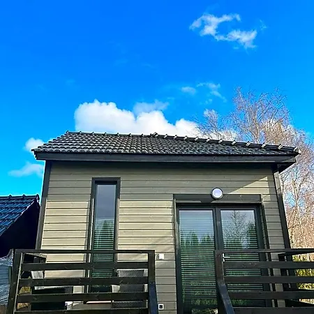 Caloroczne Nad Zalewem Lodge *